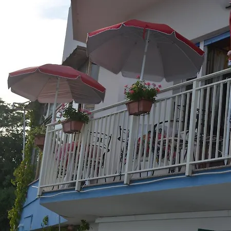 La Scogliera Bed & Breakfast Forza dʼAgro