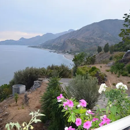 Bed & Breakfast La Scogliera *